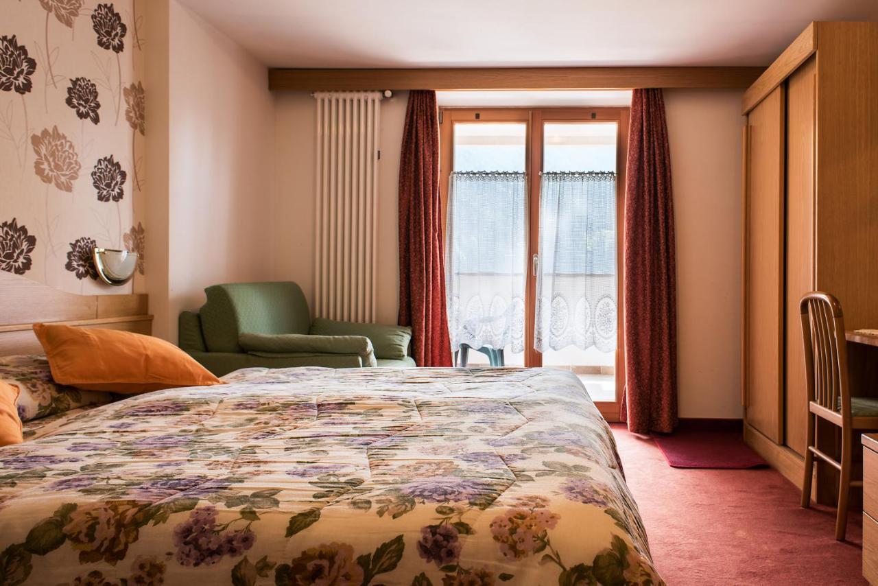 Hotel Sonne Sole Vigo di Fassa Ngoại thất bức ảnh