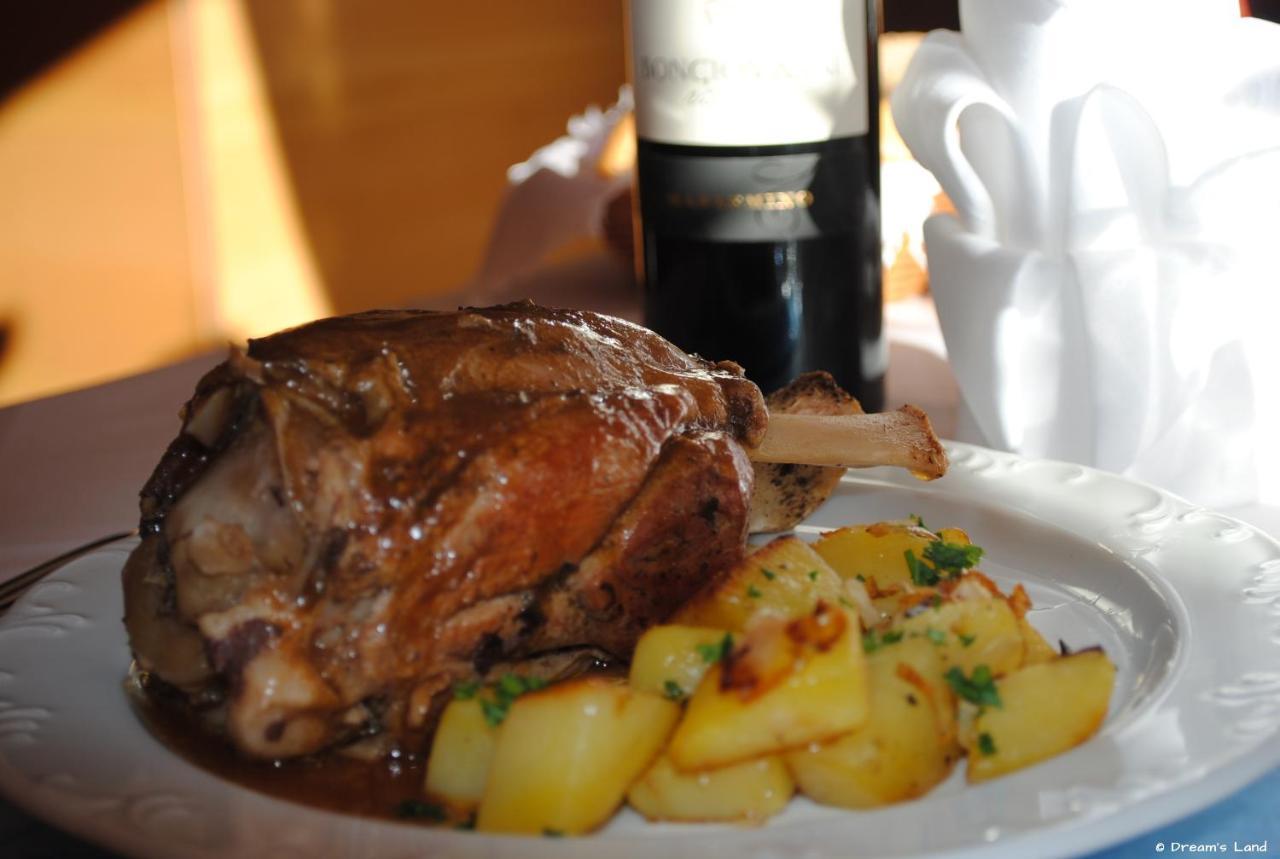 Hotel Sonne Sole Vigo di Fassa Ngoại thất bức ảnh